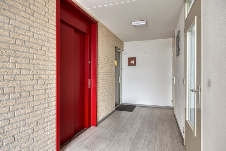 Photo 9 of Kerkstraat 2-C