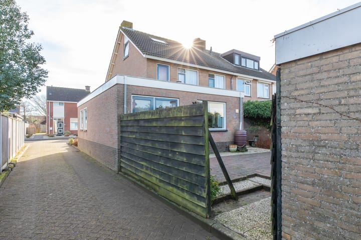 Foto 25 van Swaalingestraat 15