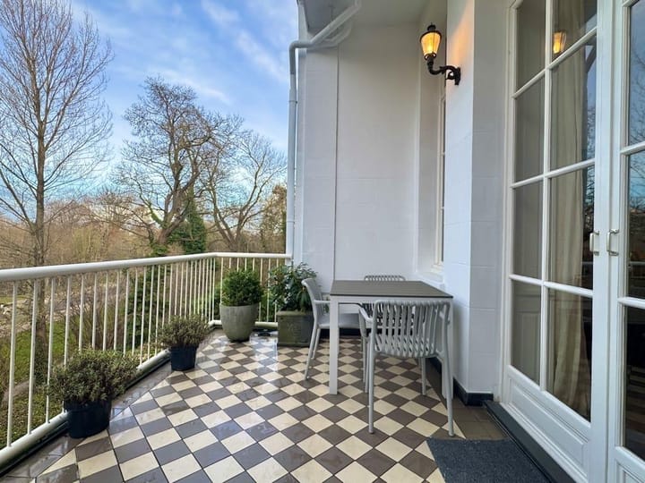 Foto 9 van Van Eeghenstraat 86-1