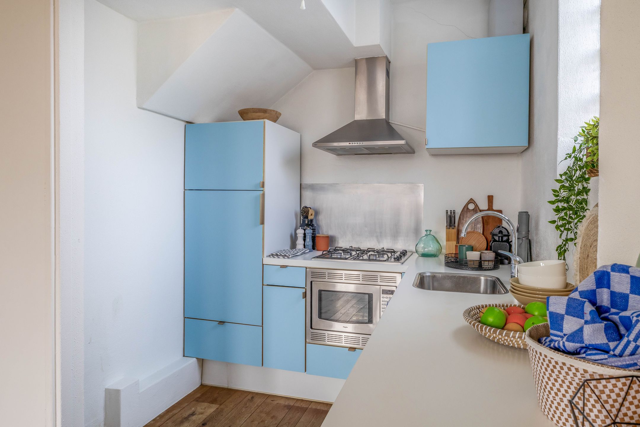 Photo 12 of Heemraadssingel 281-B03