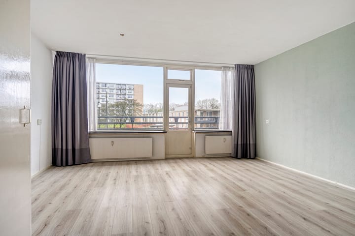 Foto 2 van Voltastraat 9