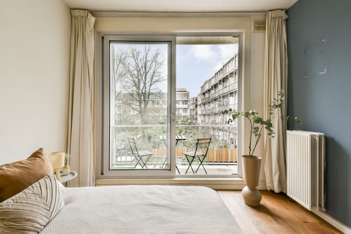 Photo 10 of Kwakersstraat 10-1