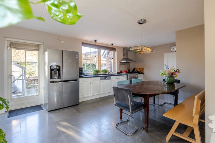 Photo 4 of Eikenlaan 8