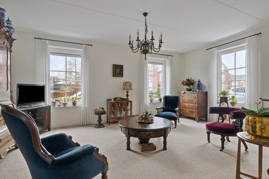 Foto 8 van Julianastraat 11