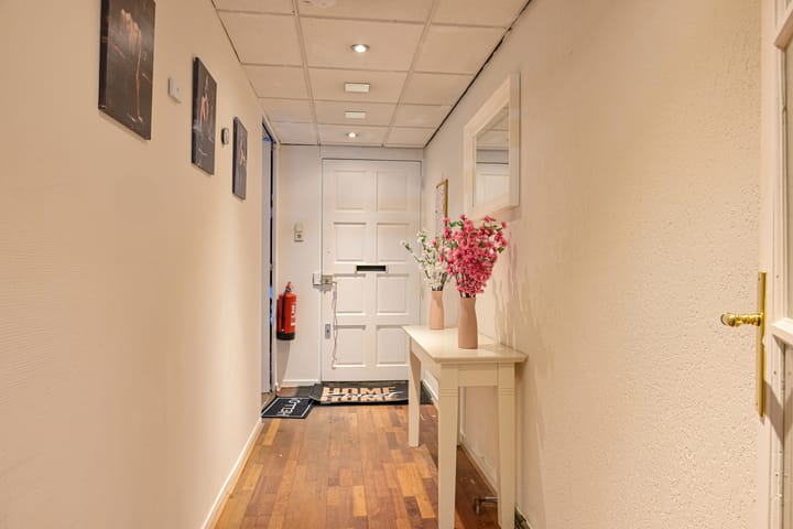 Photo 2 of Sierbloem 5