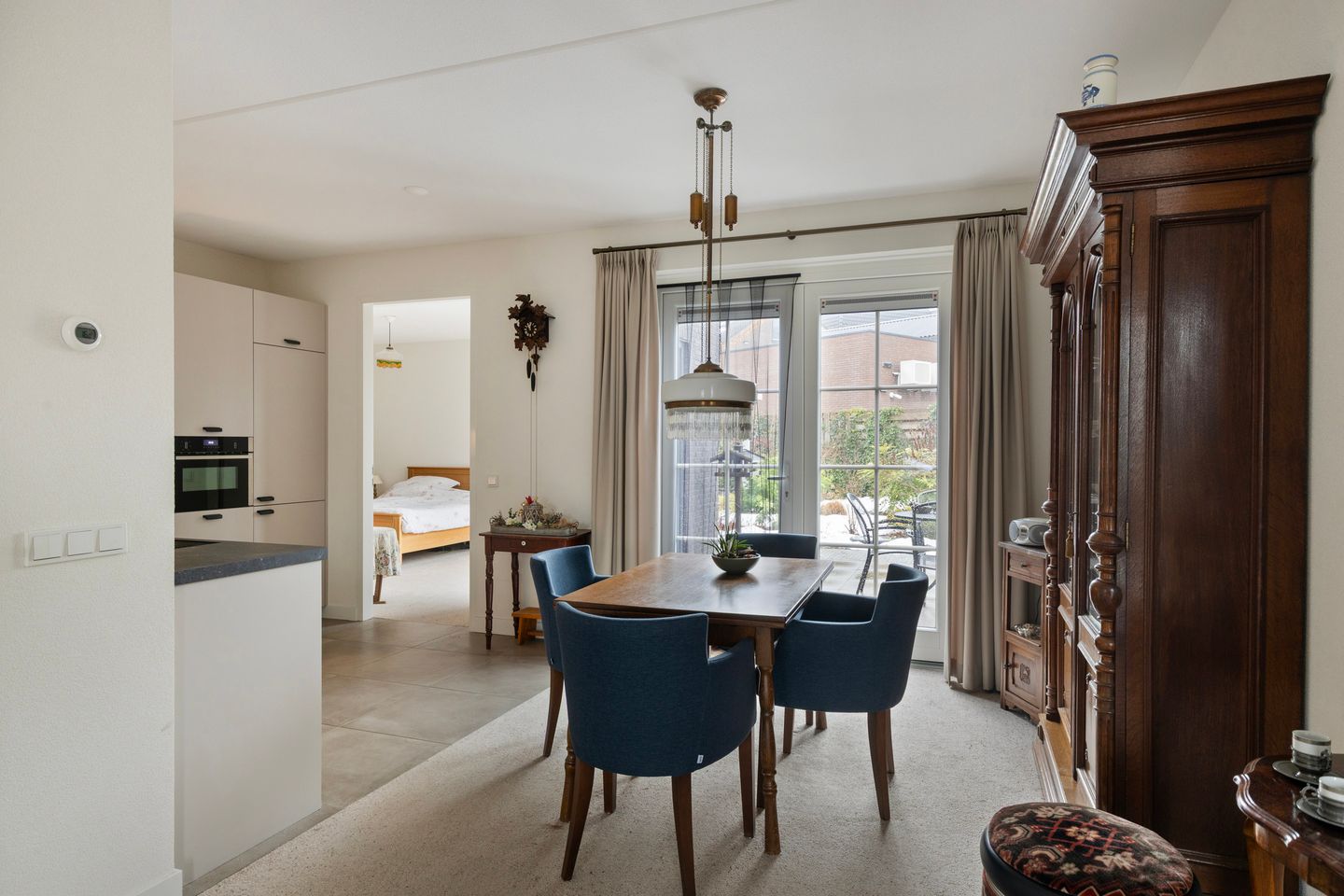 Foto 10 van Julianastraat 11