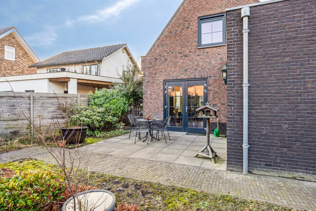 Foto 28 van Julianastraat 11