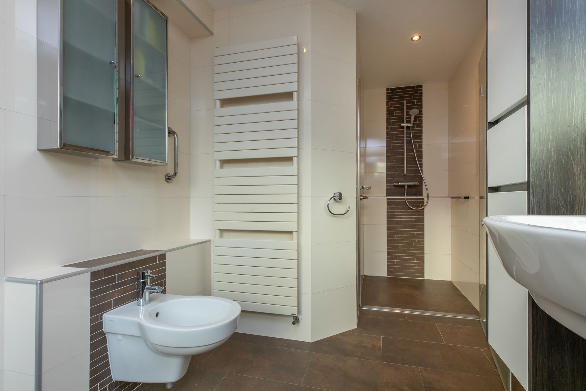 Foto 12 van Anthonissenstraat 3