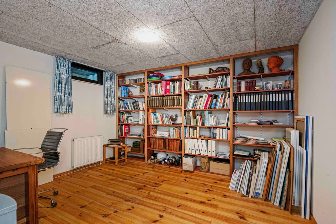 Photo 22 of Westenberg 12