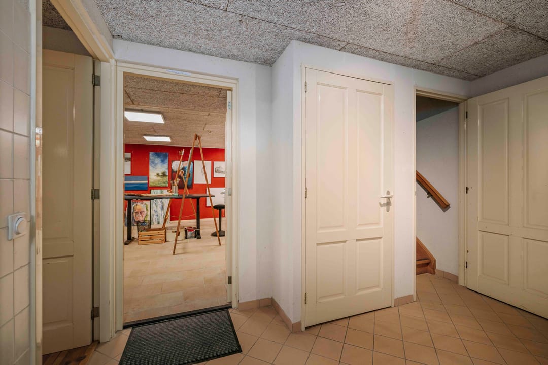 Photo 23 of Westenberg 12