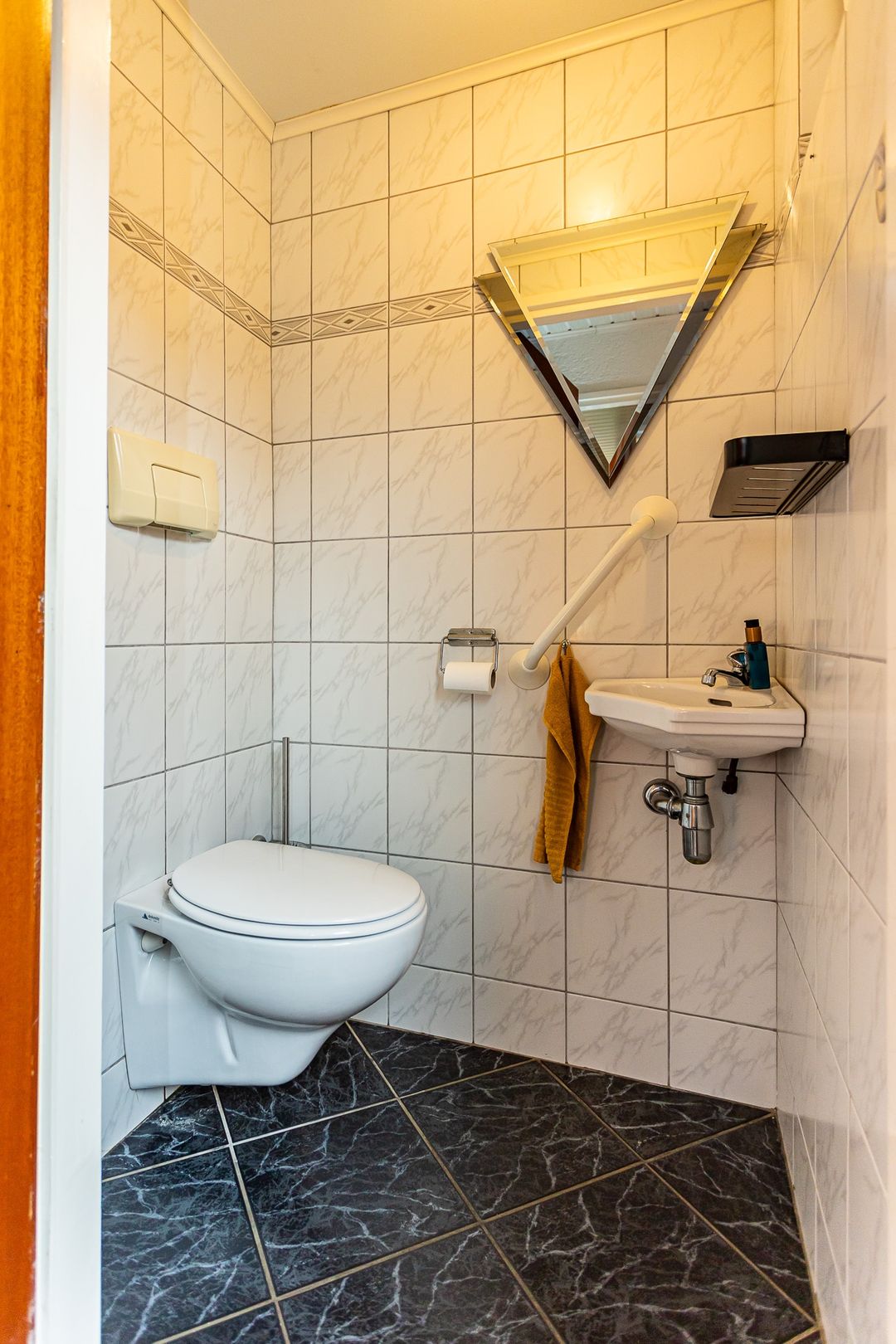 Foto 16 van Kloosterstraat 60