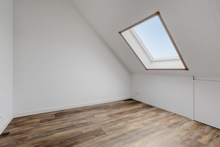 Photo 41 of Oeverpad 295