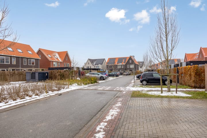 Photo 55 of Oeverpad 295