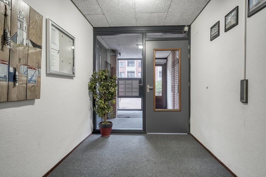 Foto 31 van Tramstraat 296