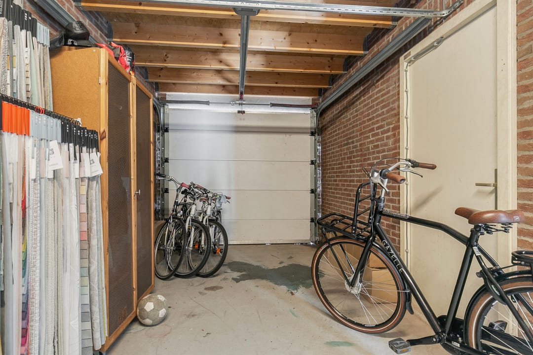 Foto 28 van Comm d Vos v Steenwijklaan 36