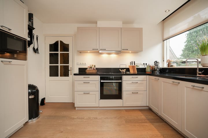 Foto 3 van Nachtegaallaan 2