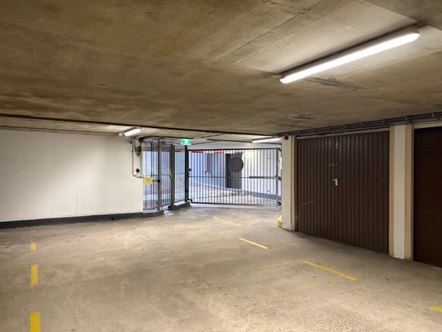 Foto 1 van Den Heuvel