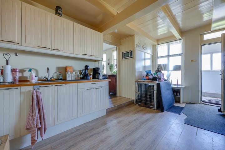 Vrijstaande woning te koop: Hoofdweg 440, Hoofddorp