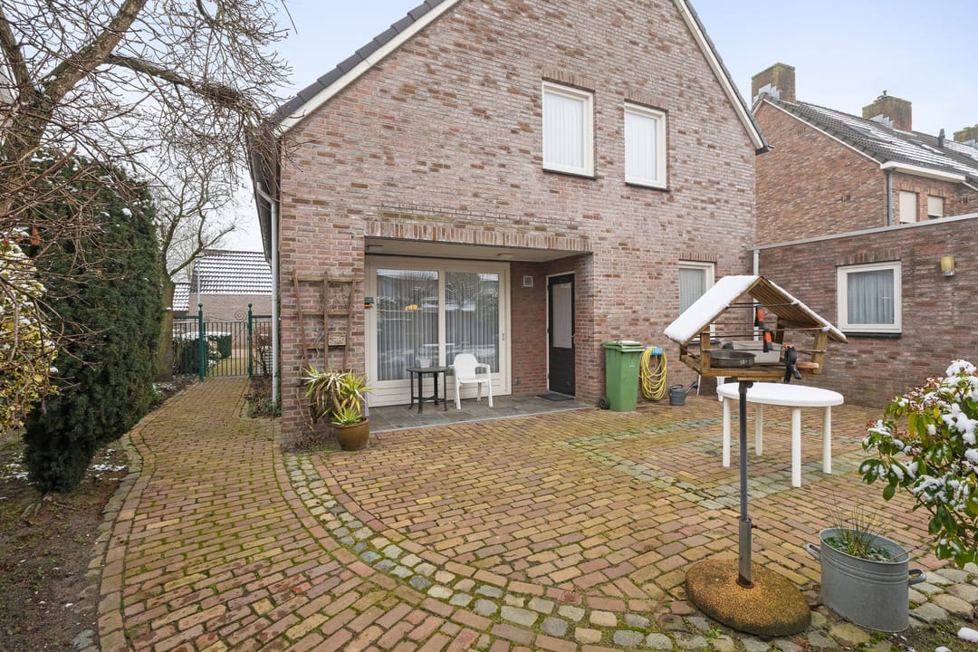 Photo 32 of Middenveld 18