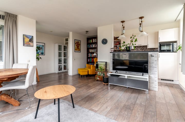 Photo 7 of John Coltranestraat 22