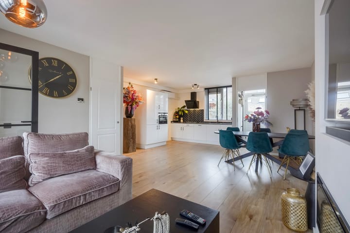 Photo 9 of Electrablauw 6