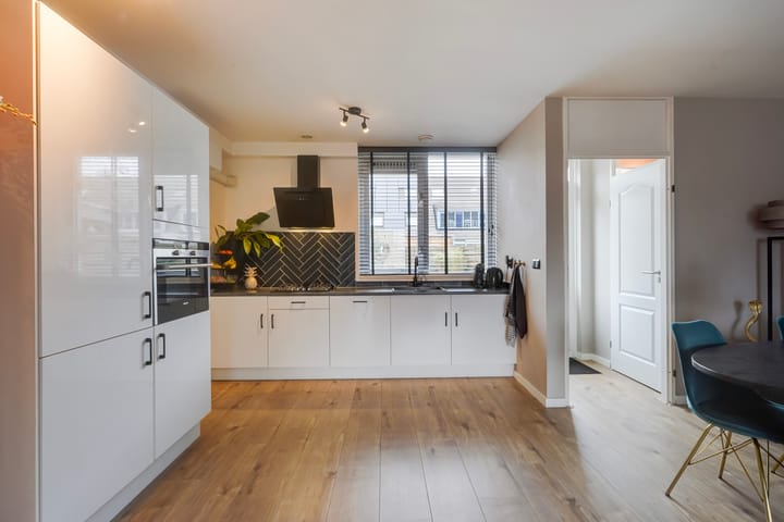 Photo 11 of Electrablauw 6