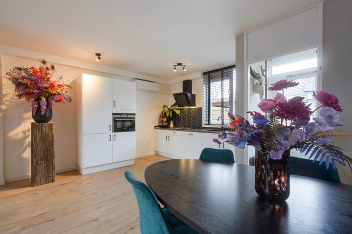 Photo 14 of Electrablauw 6