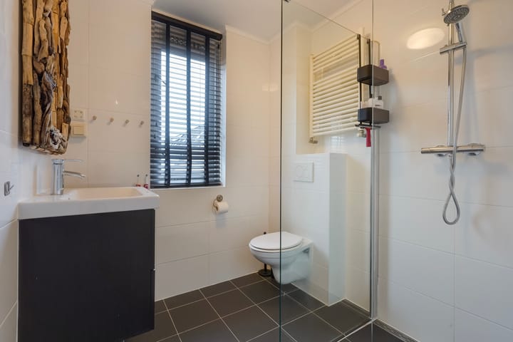 Photo 35 of Electrablauw 6