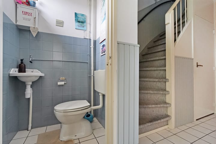 Photo 6 of Esdoornstraat 56