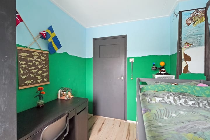 Photo 20 of Esdoornstraat 56