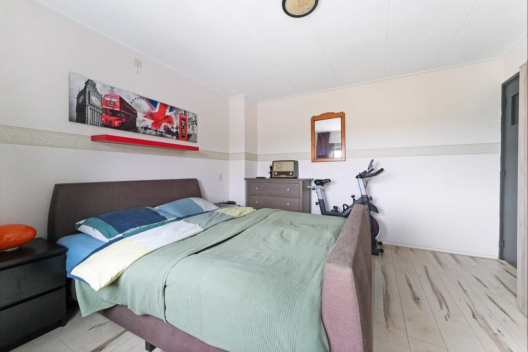 Foto 22 van Esdoornstraat 56