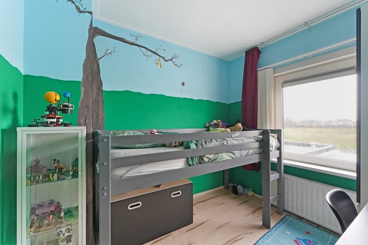 Photo 19 of Esdoornstraat 56