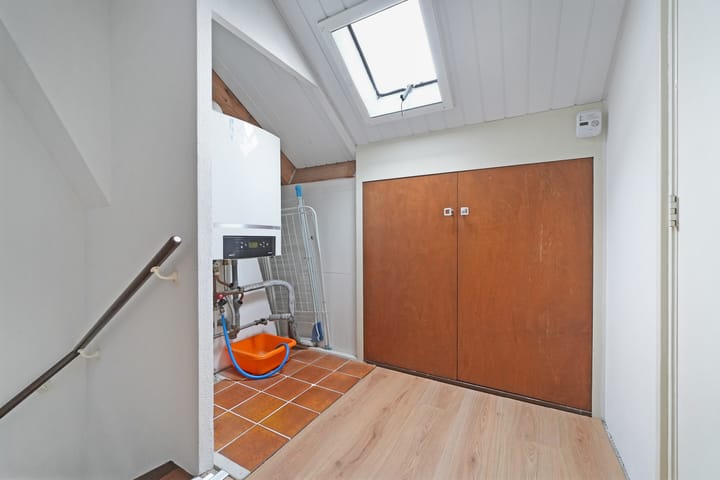 Photo 29 of Esdoornstraat 56