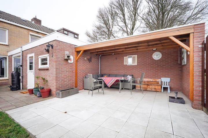 Photo 32 of Esdoornstraat 56