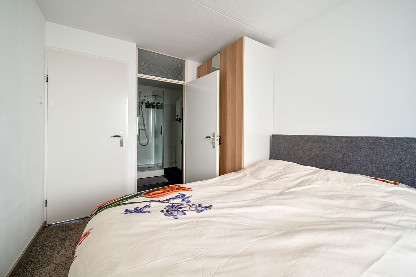 Foto 10 van Thomsonstraat 146