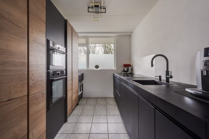 Foto 2 van Heiloostraat 275