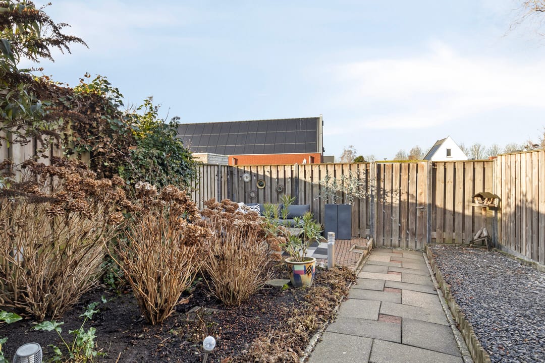 Foto 22 van Azaleastraat 9