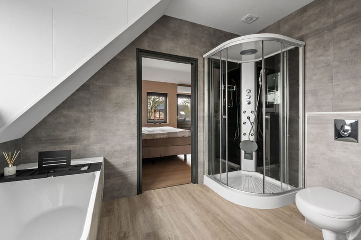 Photo 33 of Anker 39