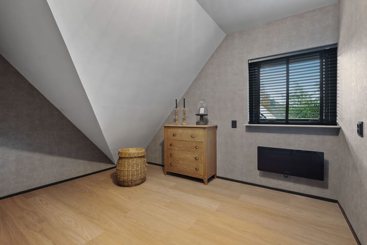 Photo 36 of Anker 39