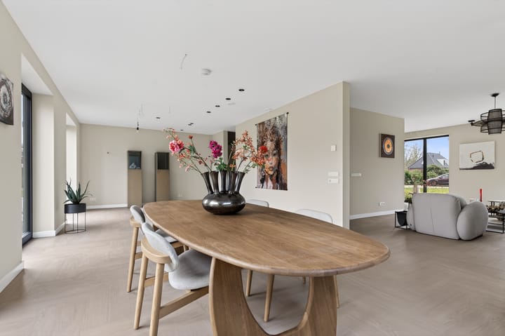 Photo 18 of Hof van Welleveld 1