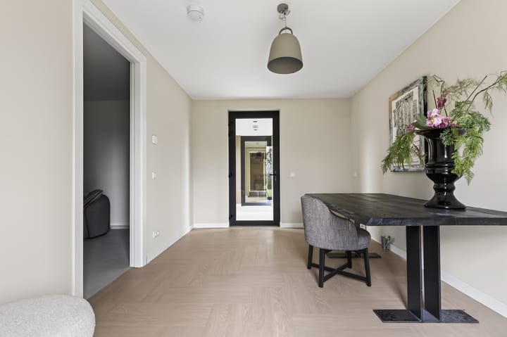 Photo 24 of Hof van Welleveld 1