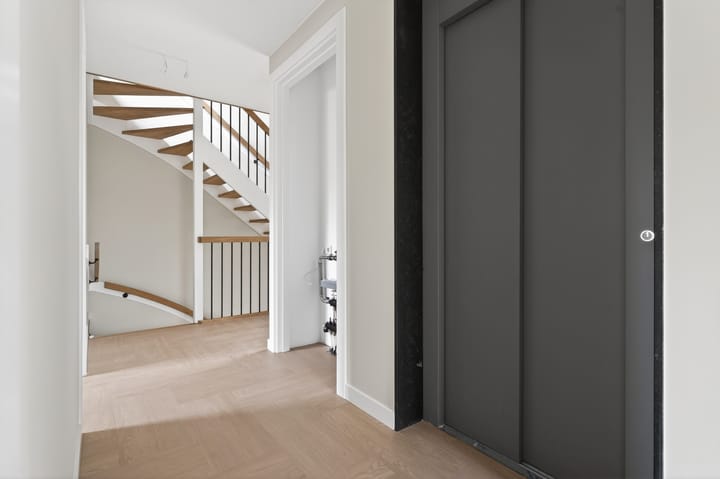 Photo 42 of Hof van Welleveld 1