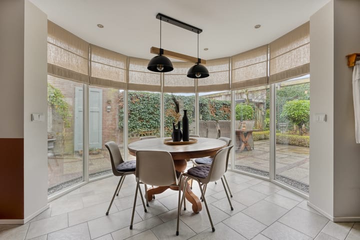 Foto 9 van Moleneindstraat 49