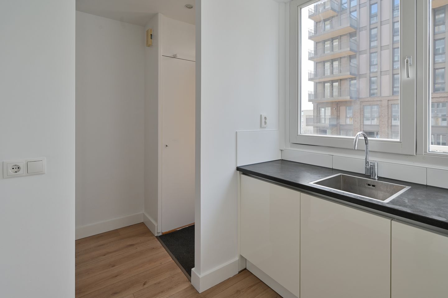 Photo 10 of Nicolaas Anslijnstraat 27