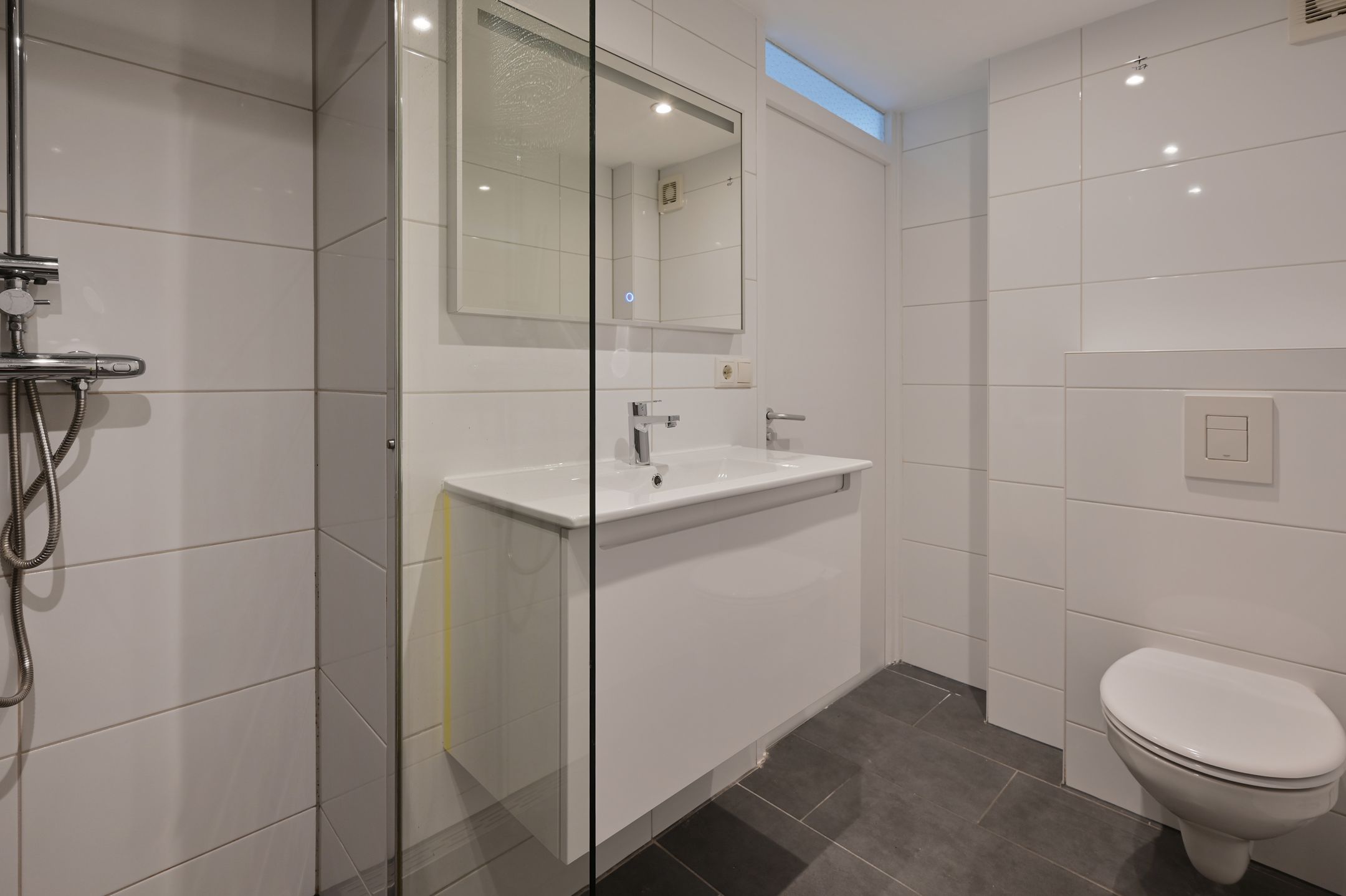 Photo 15 of Nicolaas Anslijnstraat 27