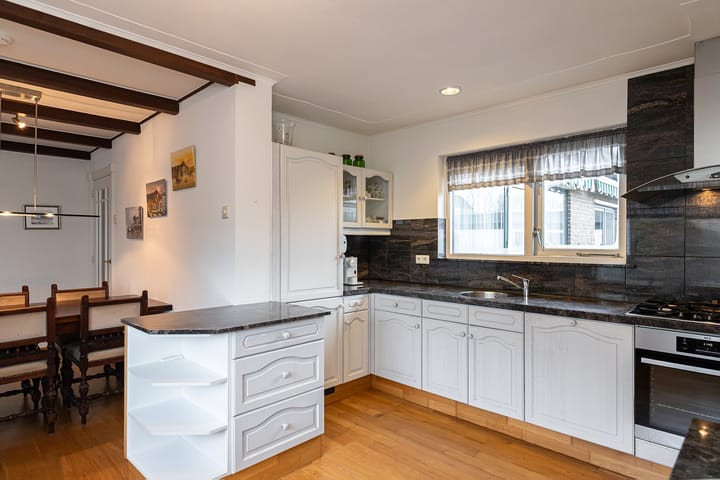 Foto 3 van Lange Tiendweg 81