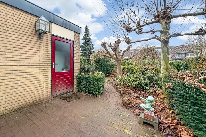 Photo 14 of Voorbijstraat 22