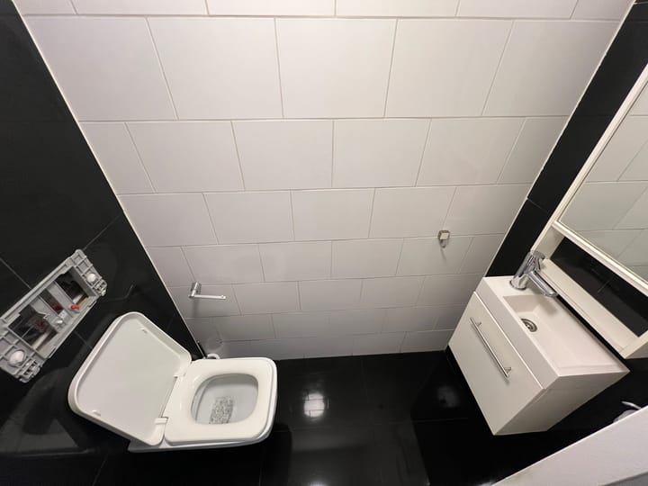 Photo 30 of Strevelsweg 122-A