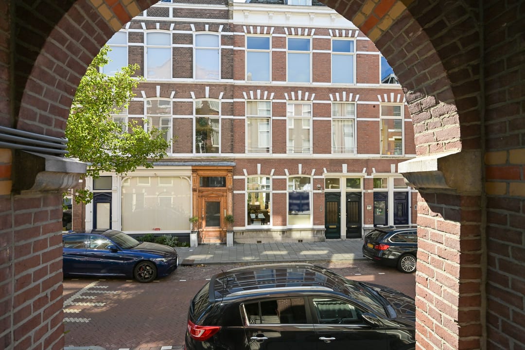 Photo 1 of Obrechtstraat 366