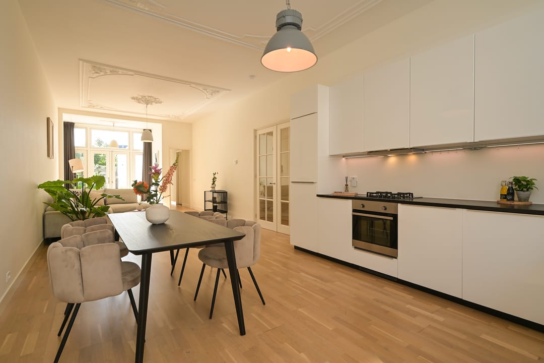 Photo 2 of Obrechtstraat 366